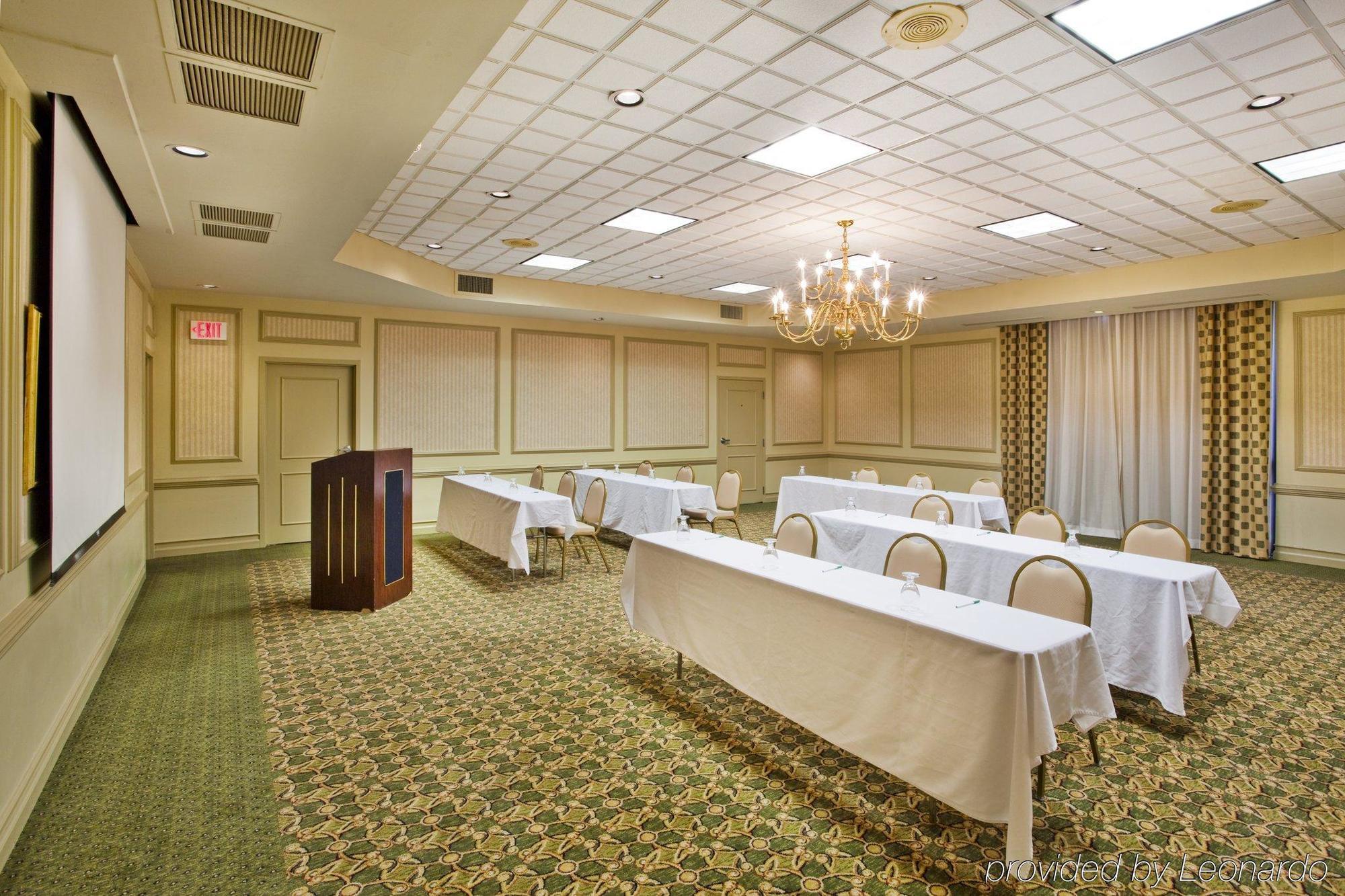 Ramada By Wyndham Gainesville Exterior photo